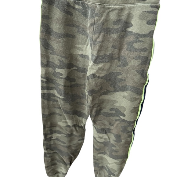 Boys sweatpants bundle size 7 to 10 EUC - Picture 5 of 16